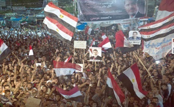 L’armée prolonge la détention de Morsi