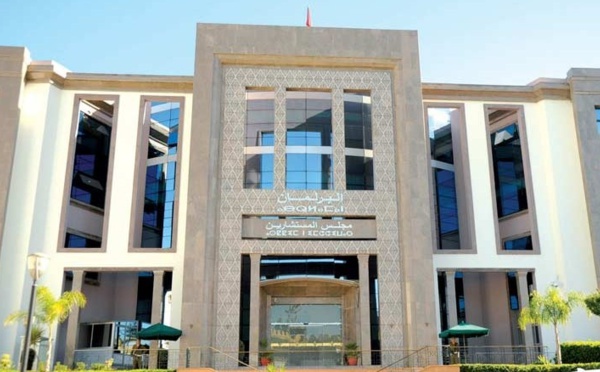 Les conseillers s’en mettent plein les poches