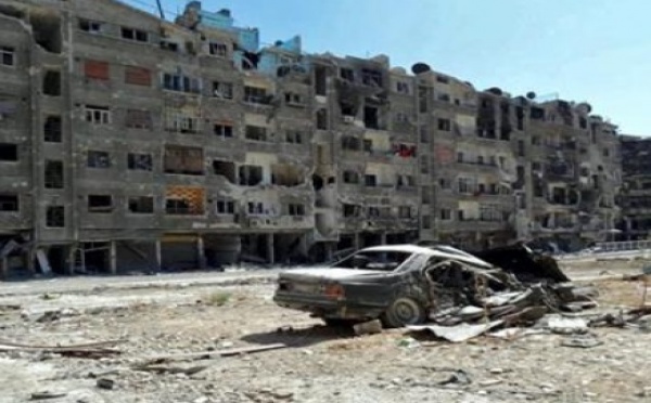 L'armée syrienne bombarde les faubourgs de Damas