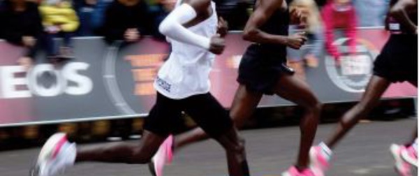 Les “ chaussures magiques ” de l'athlétisme face à la magie des Jeux