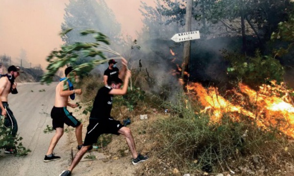 Plus de 40 morts dans les incendies qui ravagent le nord de l’Algérie