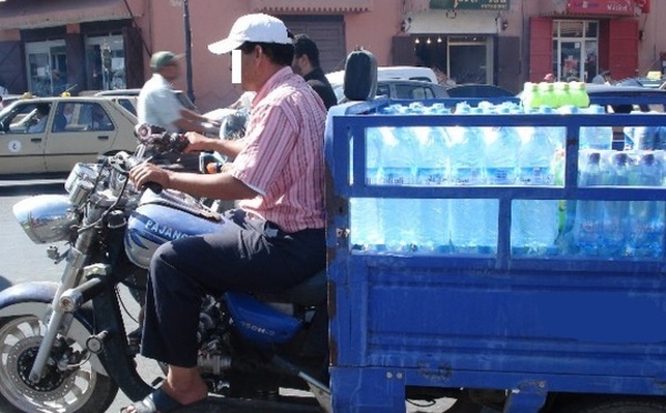 Les triporteurs chinois à l’origine d’une sacrée pagaille