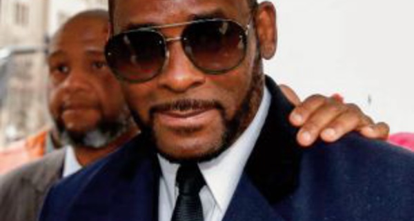 R. Kelly dépeint en “ prédateur ” sexuel au premier jour de son procès