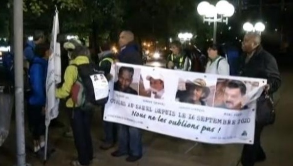 Marche de proches d’otages français au Sahel
