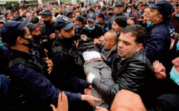 Les experts de l'ONU préoccupés par les arrestations arbitraires et l’ usage excessif de la force contre les manifestants du Hirak en Algérie