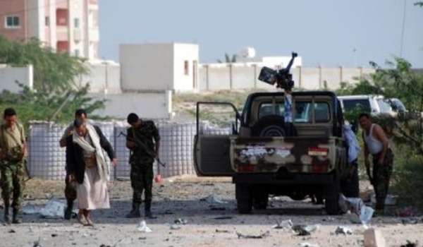 Des membres d'Al-Qaïda s’emparent du QG de l’armée au Yémen