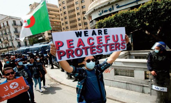 Amnesty appelle l'Algérie à cesser de poursuivre en justice militants pacifiques et journaliste