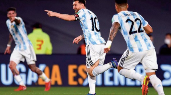 Eliminatoires du Mondial-2022: Messi bourreau de l'Uruguay