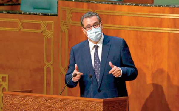 Akhannouch omet que l’Etat, premier employeur, est également garant du droit de travail