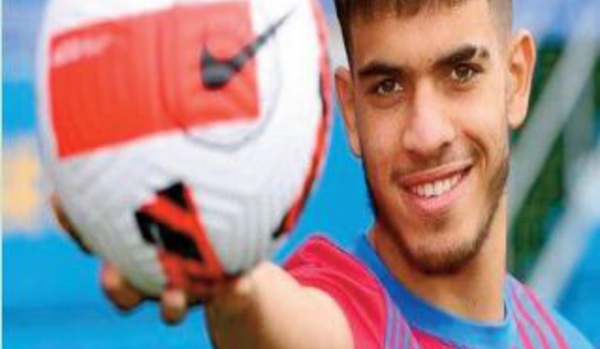 Abdessamad Ezzalzouli fait ses débuts officiels avec le Barça