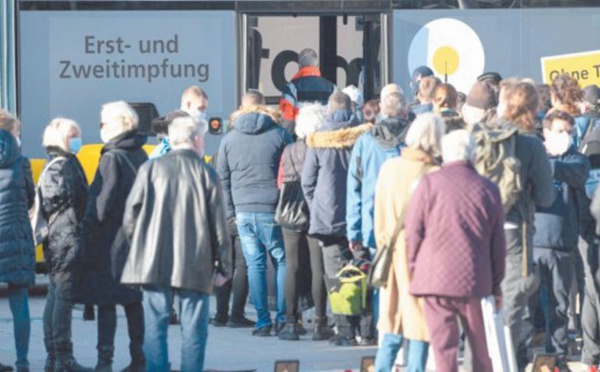 L'Allemagne tente de réagir à l'emballement de l'épidémie