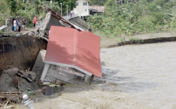 Le typhon Haiyan aurait fait 10.000 morts  et des dégâts considérables aux Philippines