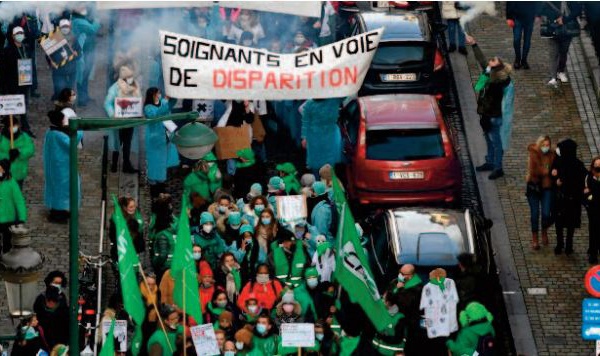 Des milliers de manifestants en Belgique contre la vaccination obligatoire pour les soignants