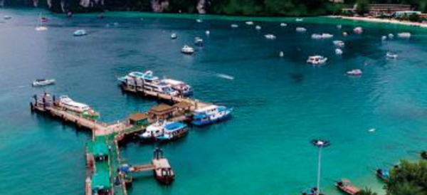 Dévastées par le tourisme de masse, les îles Phi Phi promettent de se réinventer