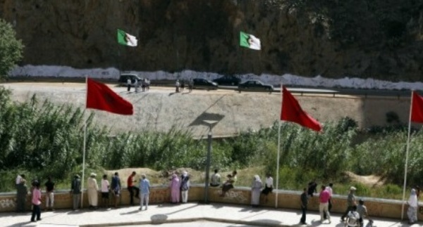 Un mur pour mieux contrôler l’arrivée des immigrés irréguliers affluant de l’Algérie