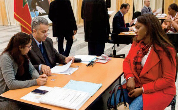 Au Maroc, les mesures en faveur des migrants sont légion. En Algérie, les exactions racistes et xénophobes ne se comptent plus