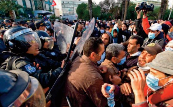 En Tunisie, manifestations anti-Saied pour l'anniversaire de la chute de la dictature