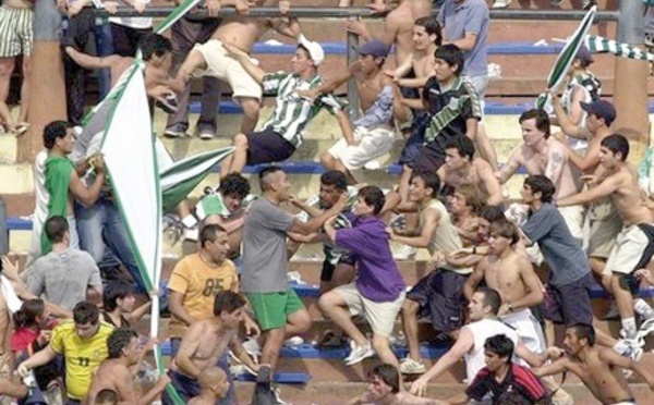 Les “barras bravas”, acteurs ultra-violents des stades latino-américains