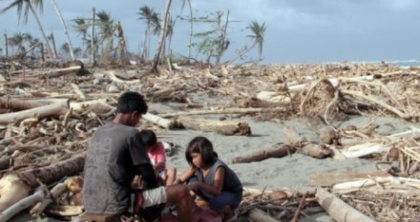 Le pire des typhons s’abat sur l’archipel  des Philippines