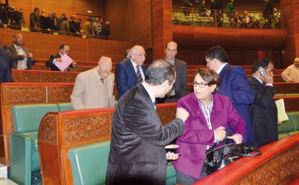 A la Chambre des conseillers, la dérive autoritaire du chef du gouvernement provoque un tollé