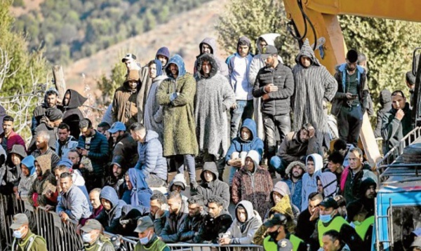 La mort dans l’âme, le Maroc ensevelit le corps du petit Rayan