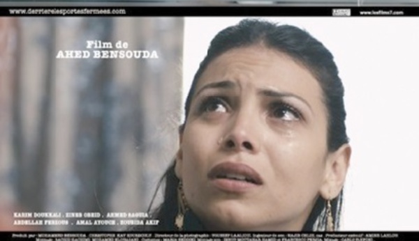 “Derrière les portes fermées”  s’ouvre sur le harcèlement sexuel