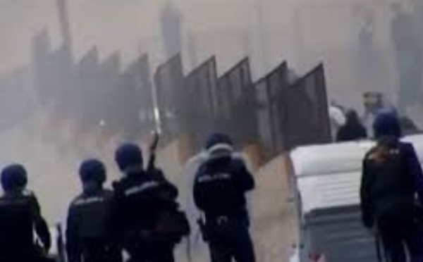 Des immigrés clandestins prennent d’assaut Mellilia