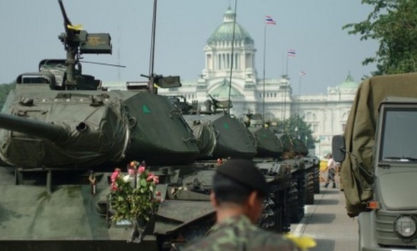 Bras de fer entre gouvernement et manifestants en Thaïlande