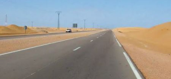 L'aménagement de la route nationale entre Laâyoune et Dakhla réalisé à 100%