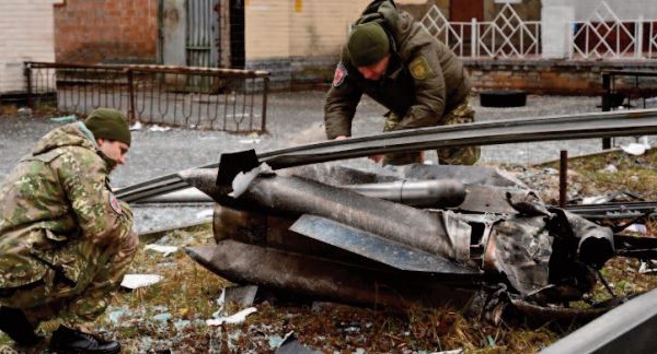 La Russie de Poutine lance l'invasion de l'Ukraine