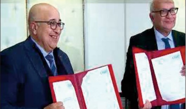 Une délégation marocaine s'entretient avec les membres de la Chambre de commerce et d'industrie de Fujairah