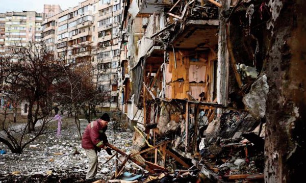 L'invasion russe en Ukraine, un désastre militaire selon des experts américains