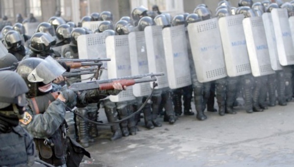 Au moins 25 morts dans  les affrontements à Kiev
