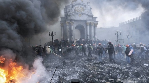 Les violences reprennent à Kiev