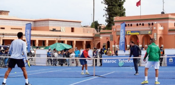 Grand Prix Hassan II de tennis: Une exhibition show à la mythique place Jemaâ El Fna à Marrakech