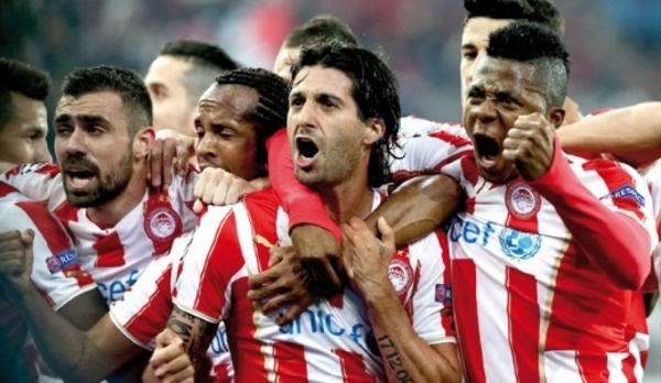 Man United terrassé au Pirée, Dortmund presque qualifié