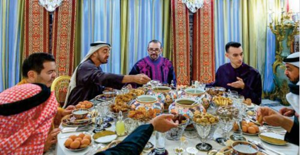 S.M le Roi offre un iftar en l'honneur de SA Cheikh Mohammed Ben Zayed Al Nahyane, Prince Héritier d'Abou Dhabi