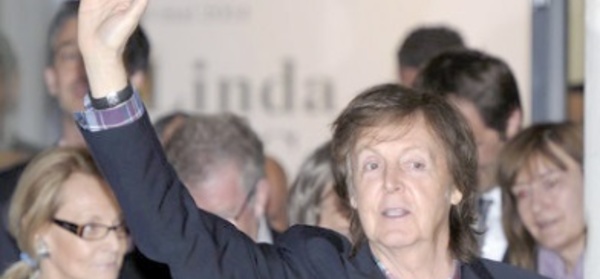McCartney récompensé pour sa carrière de 50 ans