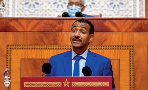 La flambée des prix des carburants s ’invite enfin au Parlement