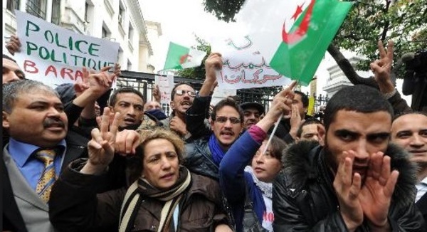 Trois morts dans des manifestations à Ghardaia