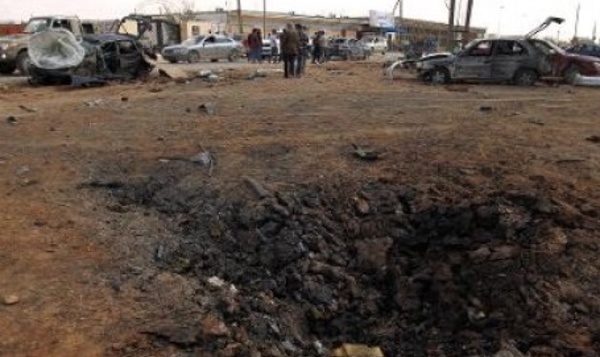 Des roquettes s'abattent sur une piste de l'aéroport de Tripoli