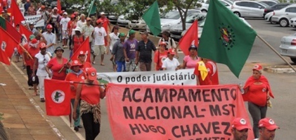 Les centrales syndicales brésiliennes défendent le tournoi