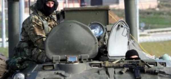 La Russie retire progressivement ses troupes de la frontière de l'Ukraine