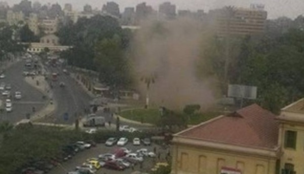 Un général de police tué dans un double attentat au Caire