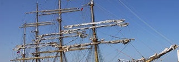 Le voilier-école russe “Kruzenshtern” jette les amarres au port d’Agadir