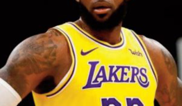 James, premier joueur NBA en activité à devenir milliardaire