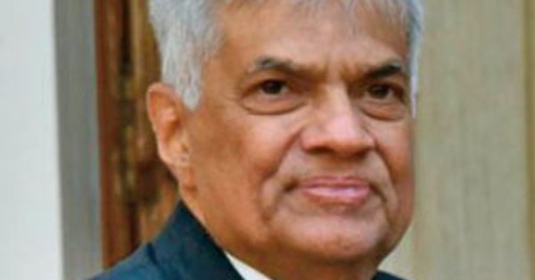 Le Premier ministre du Sri Lanka investi président par intérim