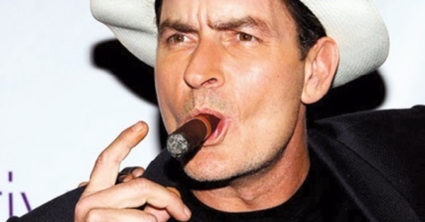 Les grands-parents les plus cool d’Hollywood : Charlie Sheen