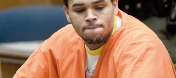 Chris Brown passera l’été en prison