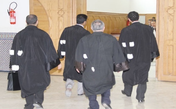 Magistrats, avocats, notaires, adouls et huissiers réclament  l’indépendance de la justice